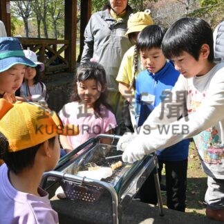 親子で火おこしに挑戦　デイキャンプで防災学ぶ【中標津町】(2026-10-12)