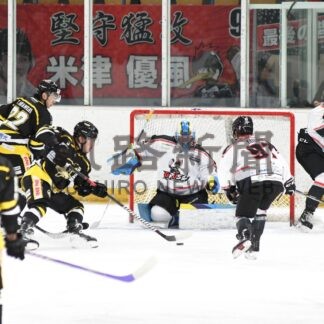 グルス力戦及ばず連敗　ＸＨＬ　主将欠き、初白星ならず【釧路市】(2026-10-19)