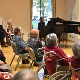 フランス語で熱唱　アトリエ・ノール　老人ホーム訪れ発表会【釧路市】(2026-10-23)